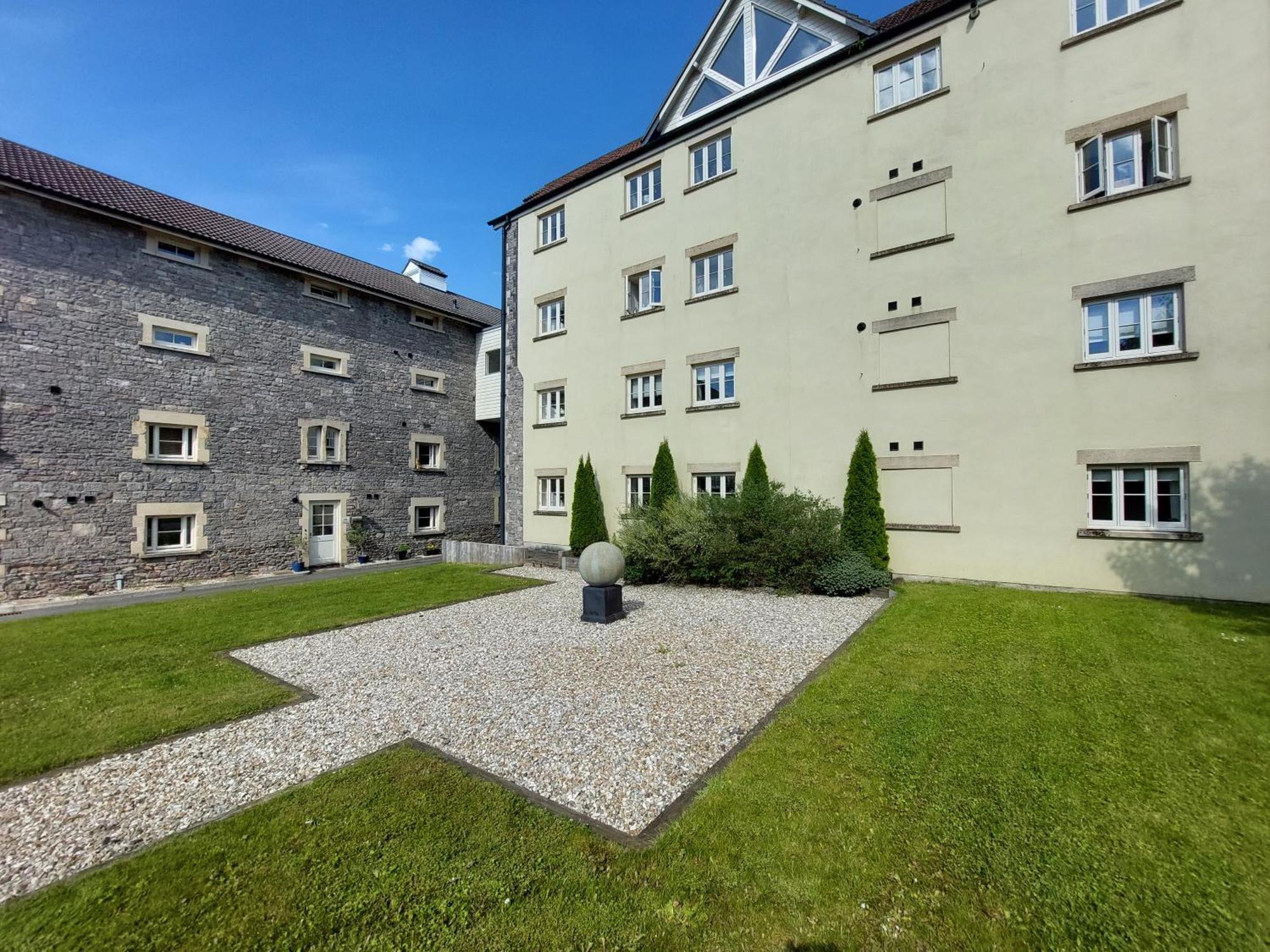 Old Brewery Home With Pool And Gym Access Oakhill Exterior foto